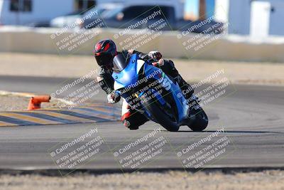 media/Dec-18-2022-SoCal Trackdays (Sun) [[8099a50955]]/Turn 2 (950am)/